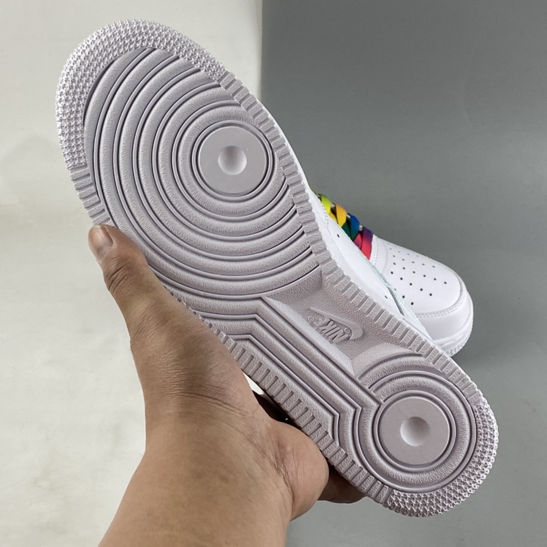 P200 Nike Air Force 1'07 Low 七彩镭射 空军一号低帮休闲板鞋 CV1699-100