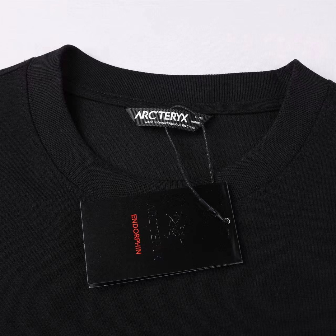 180 #ARC'TERYX/始祖鸟 家立体拉花情侣款T恤 鸟家立体毛巾绣情侣T恤