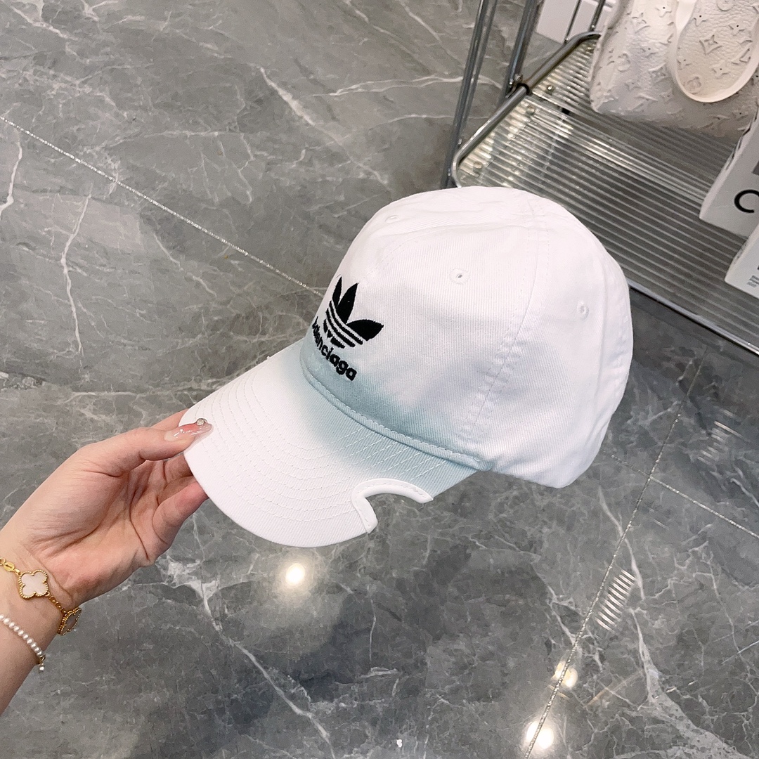 발렌시아가 코튼 자수 베이스볼 모자 상세 이미지 4