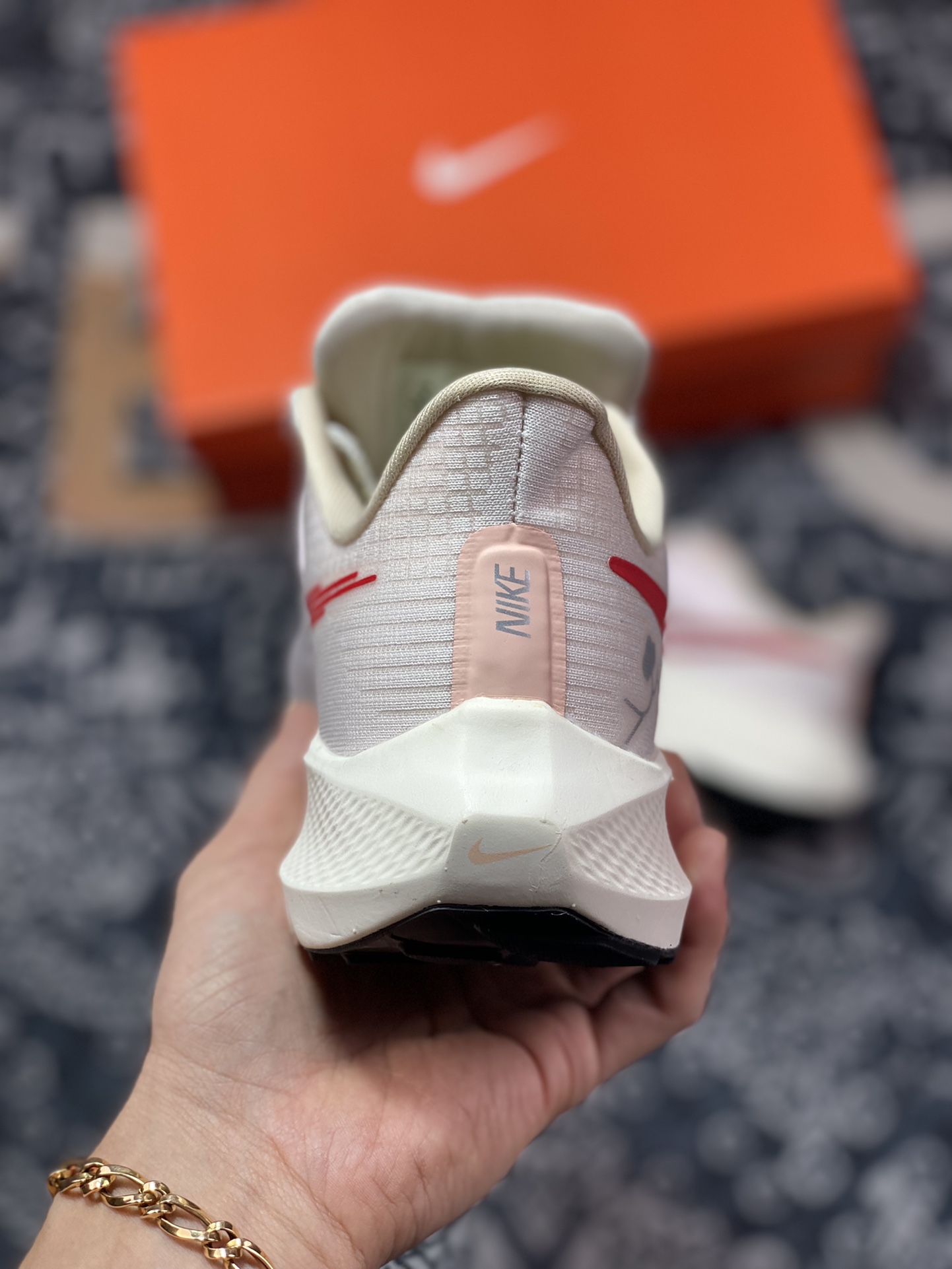 Original grade Air Zoom Pegasus 39 Pegasus series FD4344-161-Top High Quatity Cheap Sneakers Fashion Clothing Clothes Bags handbags Shoes of all Brand wholesale With The best Quality And Beautiful Price from China Factory Chinese suppliers wholesaler seller Original grade Air Zoom Pegasus 39 Pegasus series FD4344-161