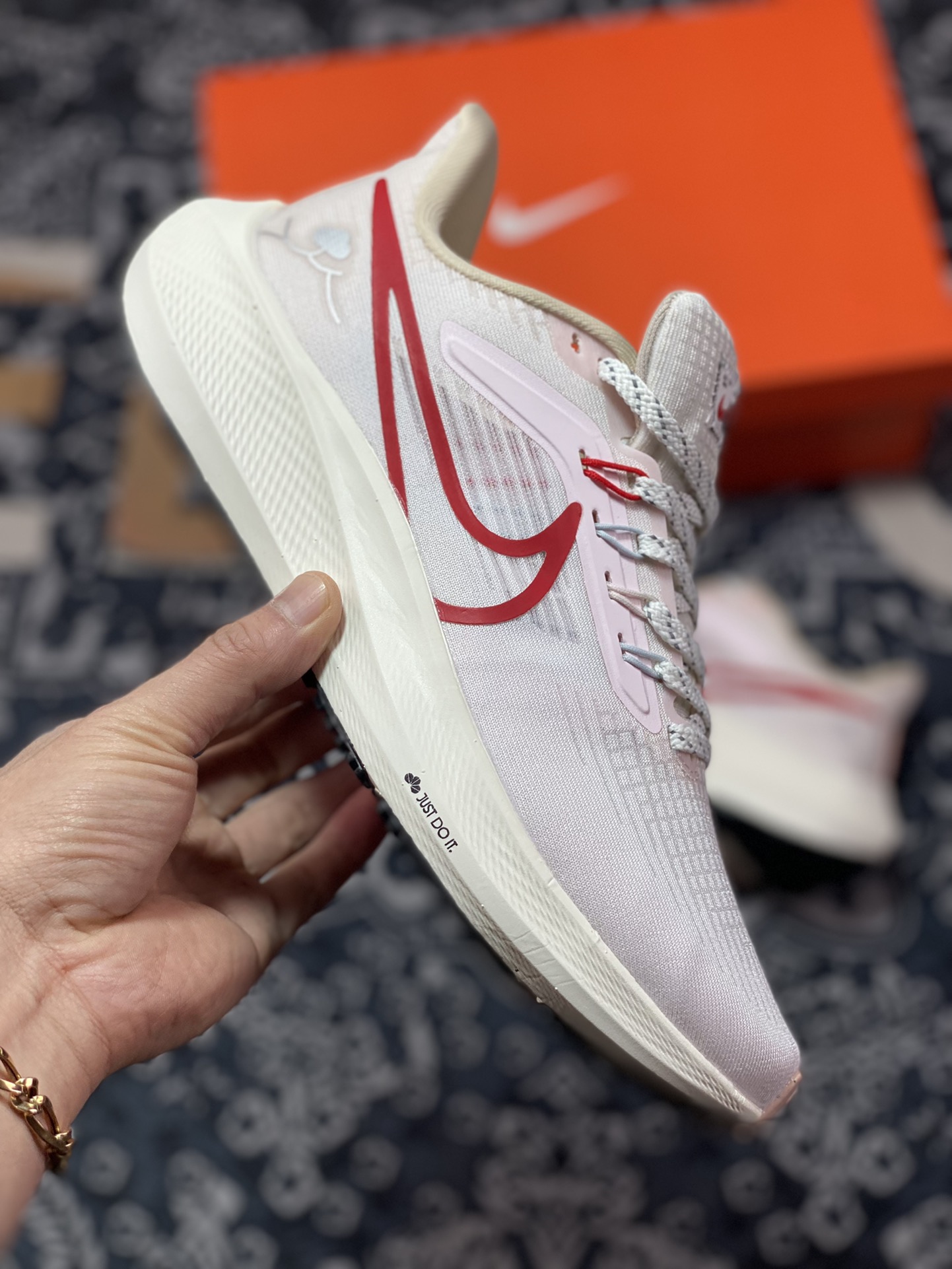 Original grade Air Zoom Pegasus 39 Pegasus series FD4344-161-Top High Quatity Cheap Sneakers Fashion Clothing Clothes Bags handbags Shoes of all Brand wholesale With The best Quality And Beautiful Price from China Factory Chinese suppliers wholesaler seller Original grade Air Zoom Pegasus 39 Pegasus series FD4344-161