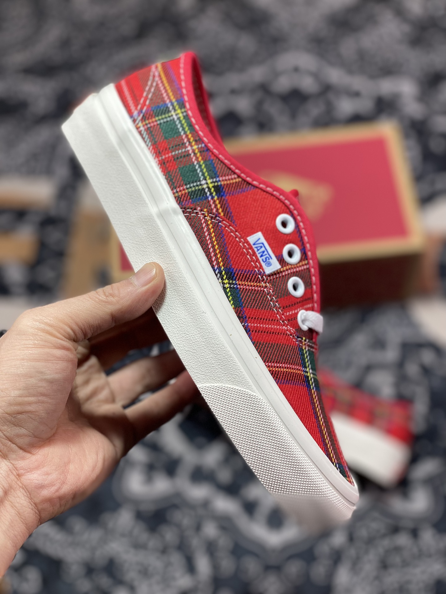 Blue buckle version Vans Authentic x Pendleton joint plaid