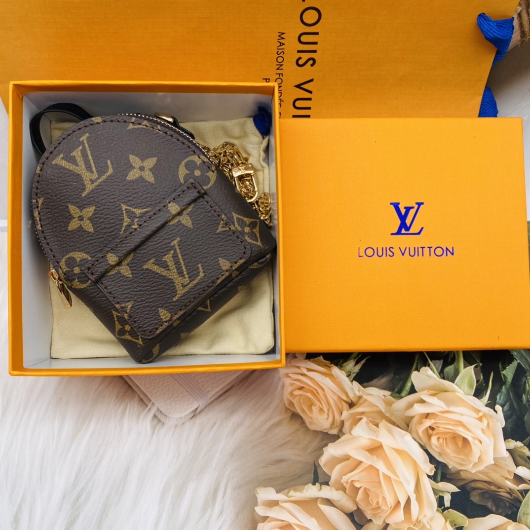 Mini crossbody bag inside view