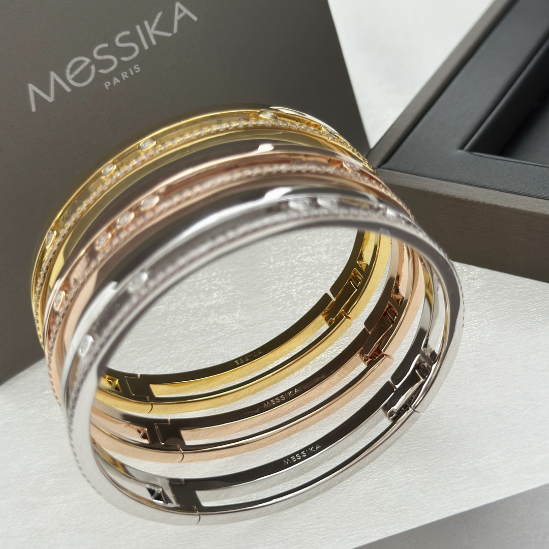 Luxury Half-Drive Hand Bracelet by Mercica: Parisian Designer Messika’s Diamond-Fashioned Creation - 图片 6