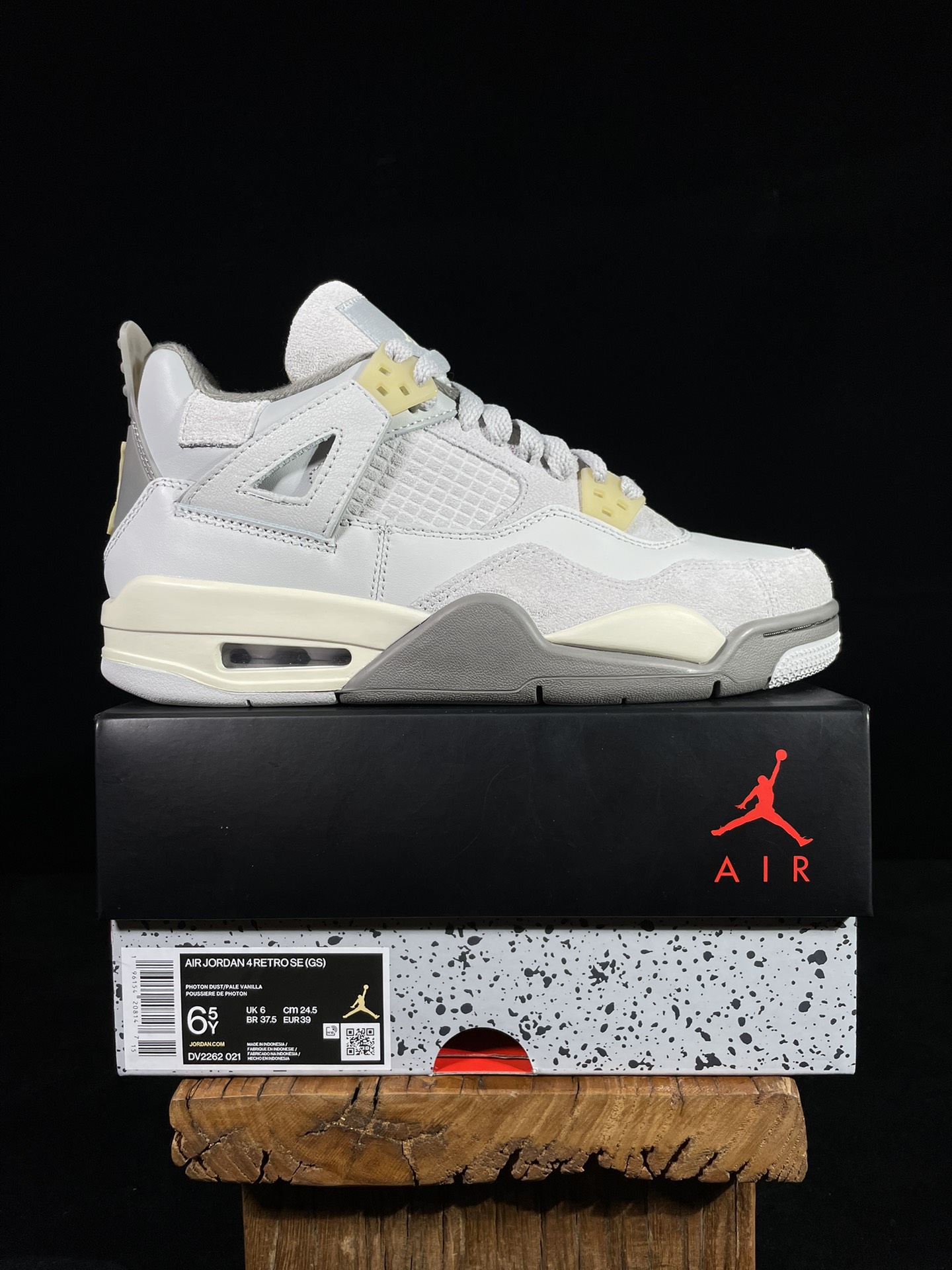 aj4灰兔子纯原大厂出品原装头层行业