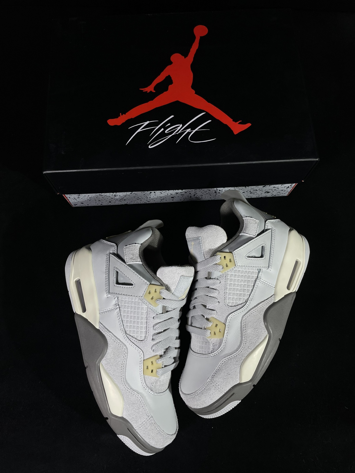 aj4灰兔子纯原大厂出品原装头层行业