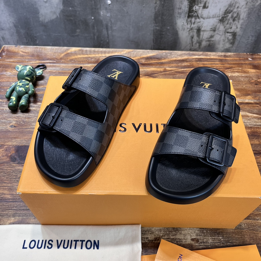 Louis Vuitton LV路易威登 驴牌L家 最新款 老花 棋盘格 浮雕 厚底 凉鞋 拖鞋