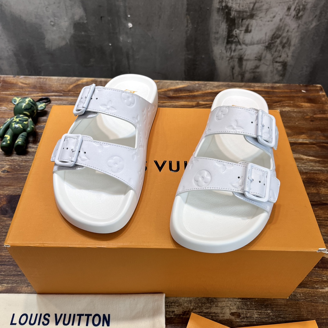 Louis Vuitton LV路易威登 驴牌L家 最新款 老花 棋盘格 浮雕 厚底 凉鞋 拖鞋