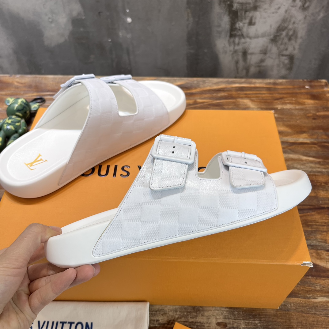 Louis Vuitton LV路易威登 驴牌L家 最新款 老花 棋盘格 浮雕 厚底 凉鞋 拖鞋