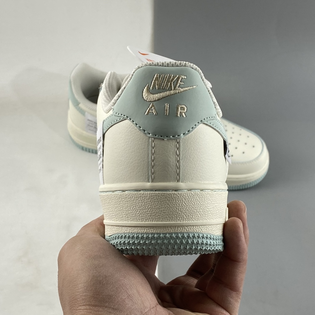 P240 Nike Air Force 1'07 Low 空军一号低帮休闲板鞋 FB1839-211