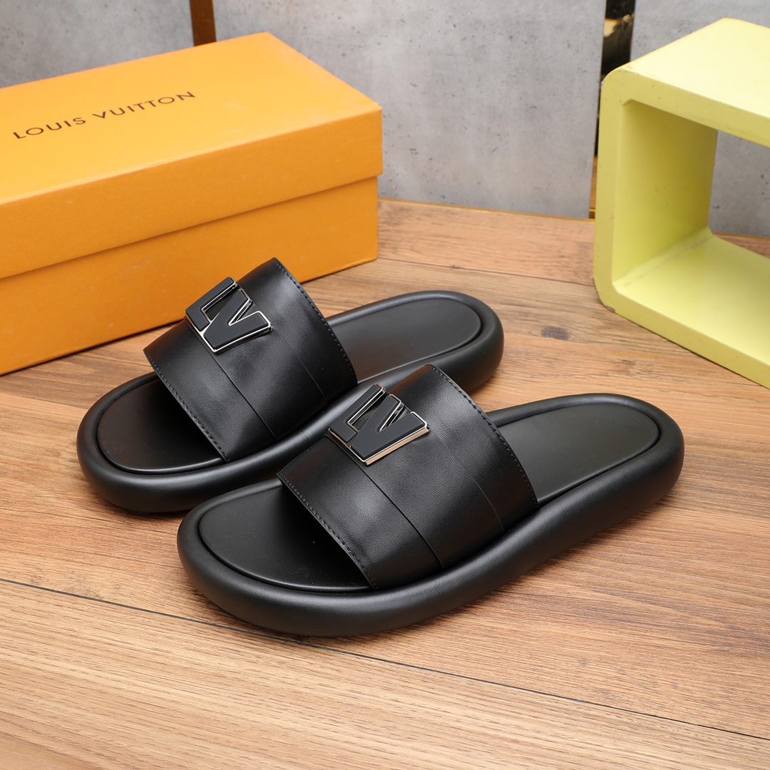 Louis Vuitton Men's Leather Sandals - Fashionable Casual Style, Sizes 38-46 4 i1677255306 1272 2