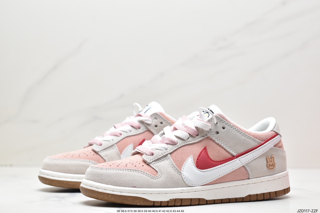 SB Dunk Low SE”85 Double Swoosh/Grey/Pink/Rabbit”backboard shoes ”suede light gray pink double hook rabbit” DO9457-117-Top High Quatity Cheap Sneakers Fashion Clothing Clothes Bags handbags Shoes of all Brand wholesale With The best Quality And Beautiful Price from China Factory Chinese suppliers wholesaler seller SB Dunk Low SE”85 Double Swoosh/Grey/Pink/Rabbit”backboard shoes ”suede light gray pink double hook rabbit” DO9457-117