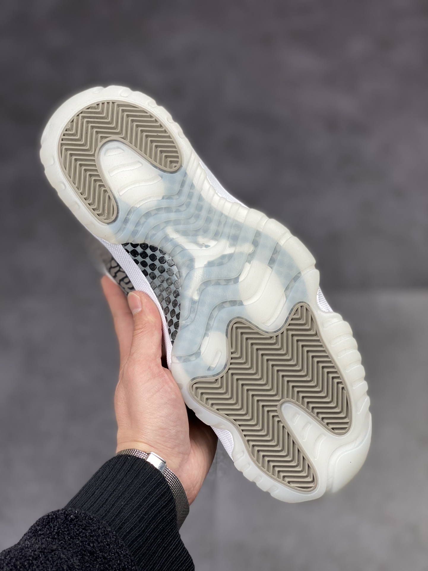 320 Air Jordan 11 Low ”Elephant” AJ11 复刻爆裂纹大象AV2187-140