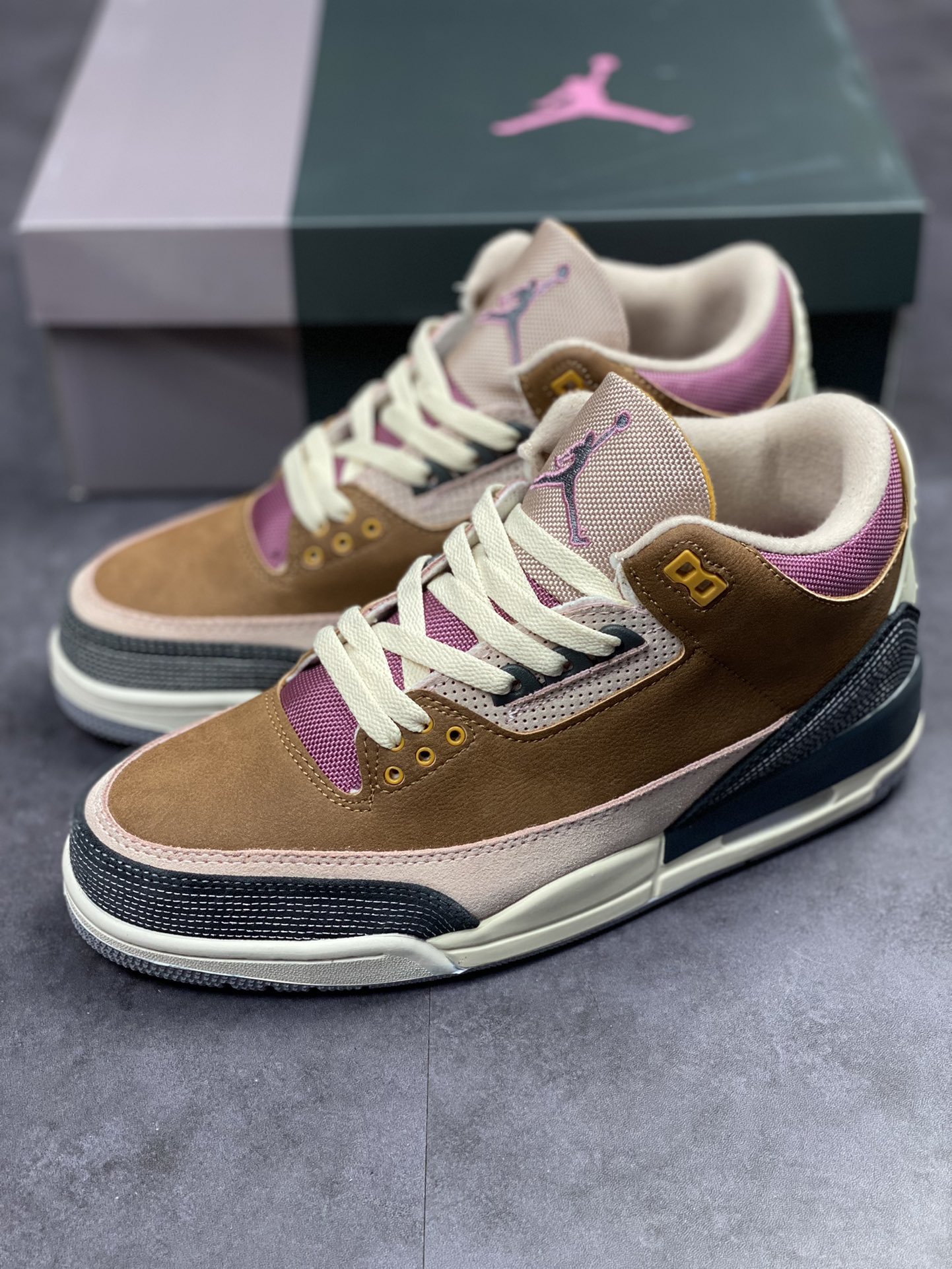 240 Air Jordan 3 Retro 棕色拼接  DR8869-200