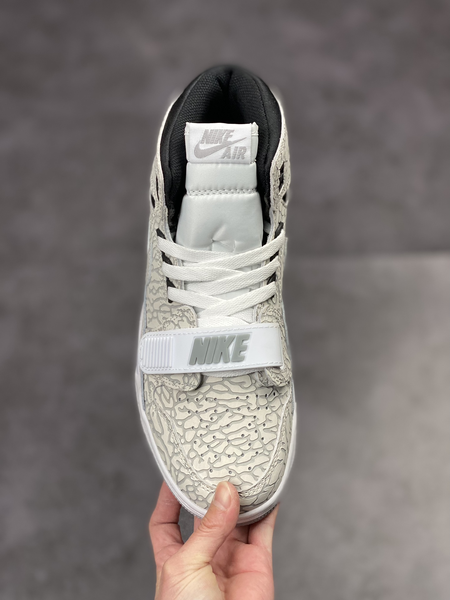 260 Air Jordan Legacy 312  AV3922-100