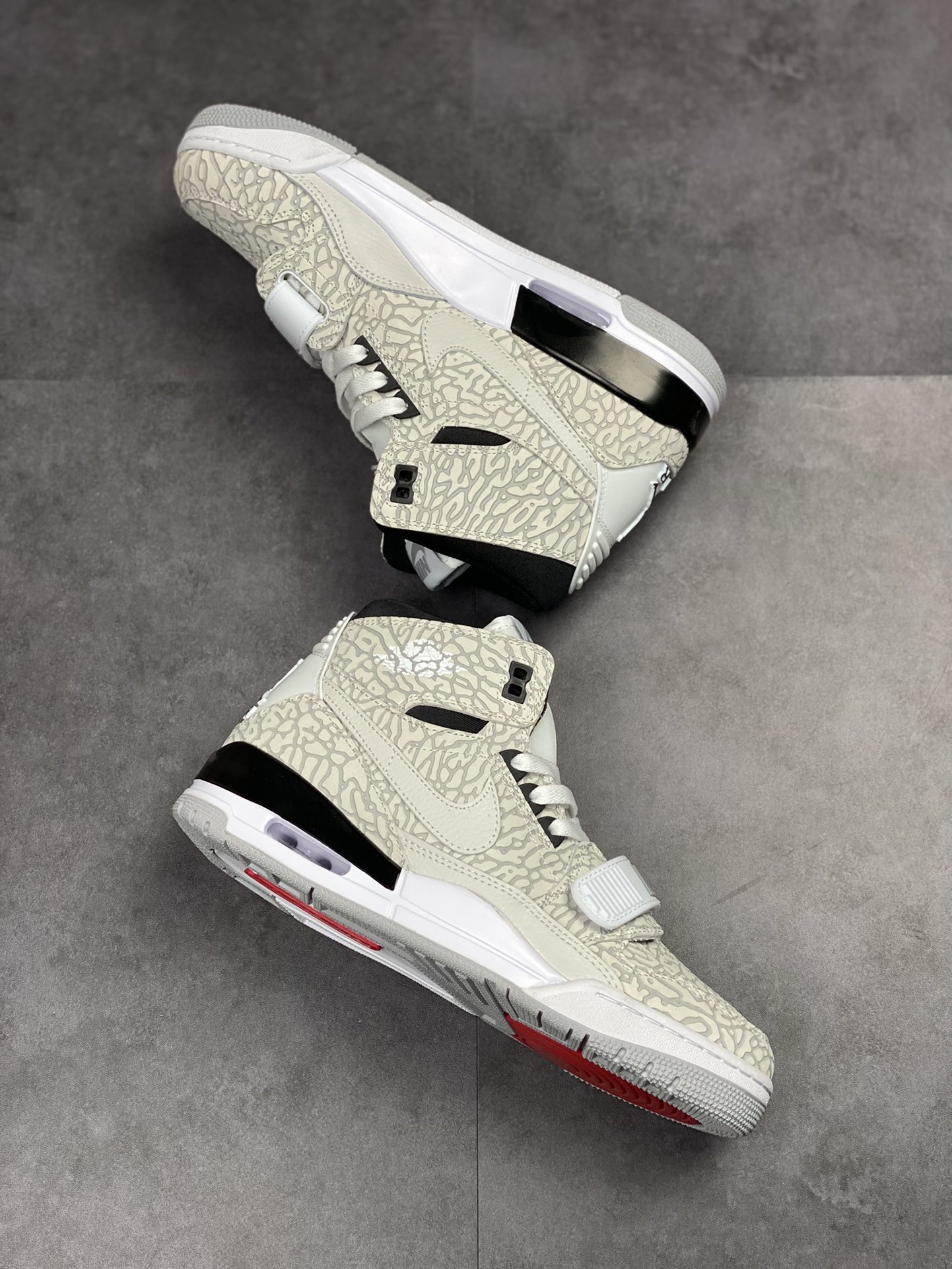 260 Air Jordan Legacy 312  AV3922-100