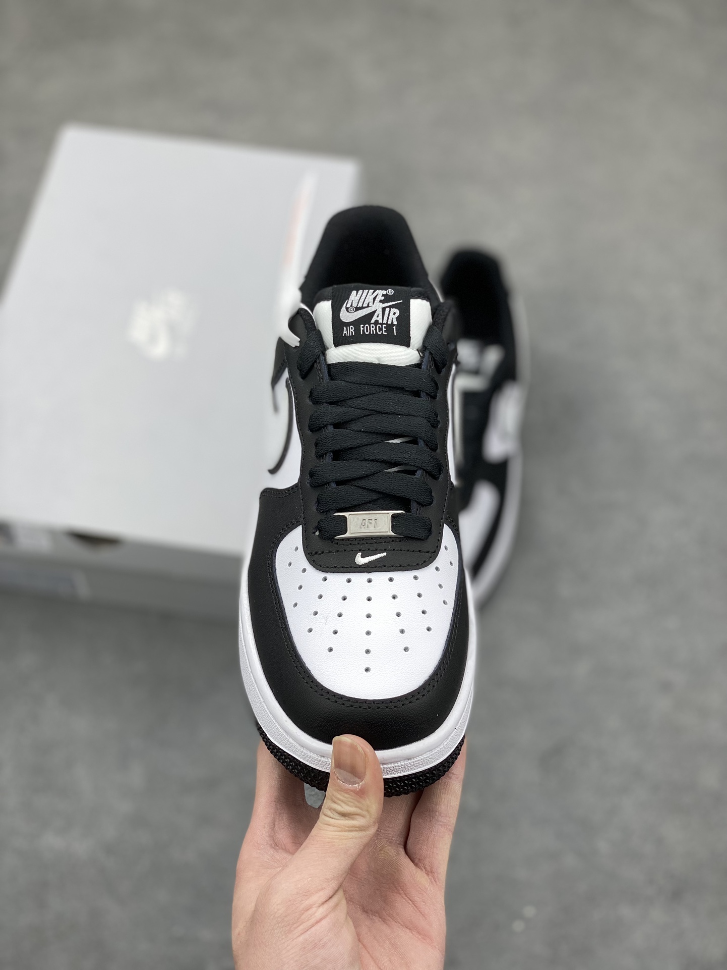 Nike Air Force 1 '07 Low 'Panda' Black/White Casual Sneakers DV0788-001 3 i1677263734 1861 1
