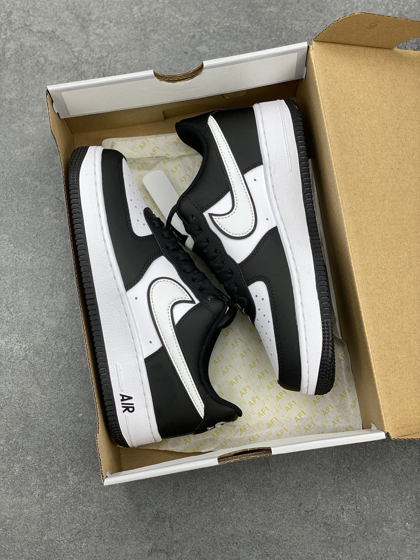 Nike Air Force 1 '07 Low 'Panda' Black/White Casual Sneakers DV0788-001 10 i1677263734 3772 8