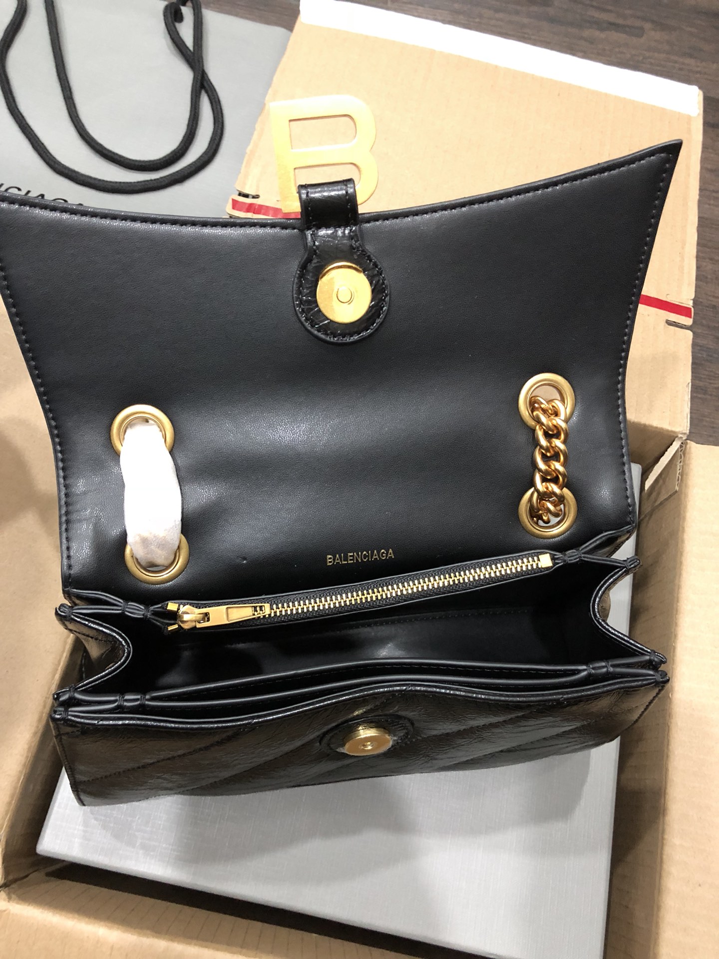 Balenciaga Style Black Leather Chain Bag style reference detail image 6 from source 776243