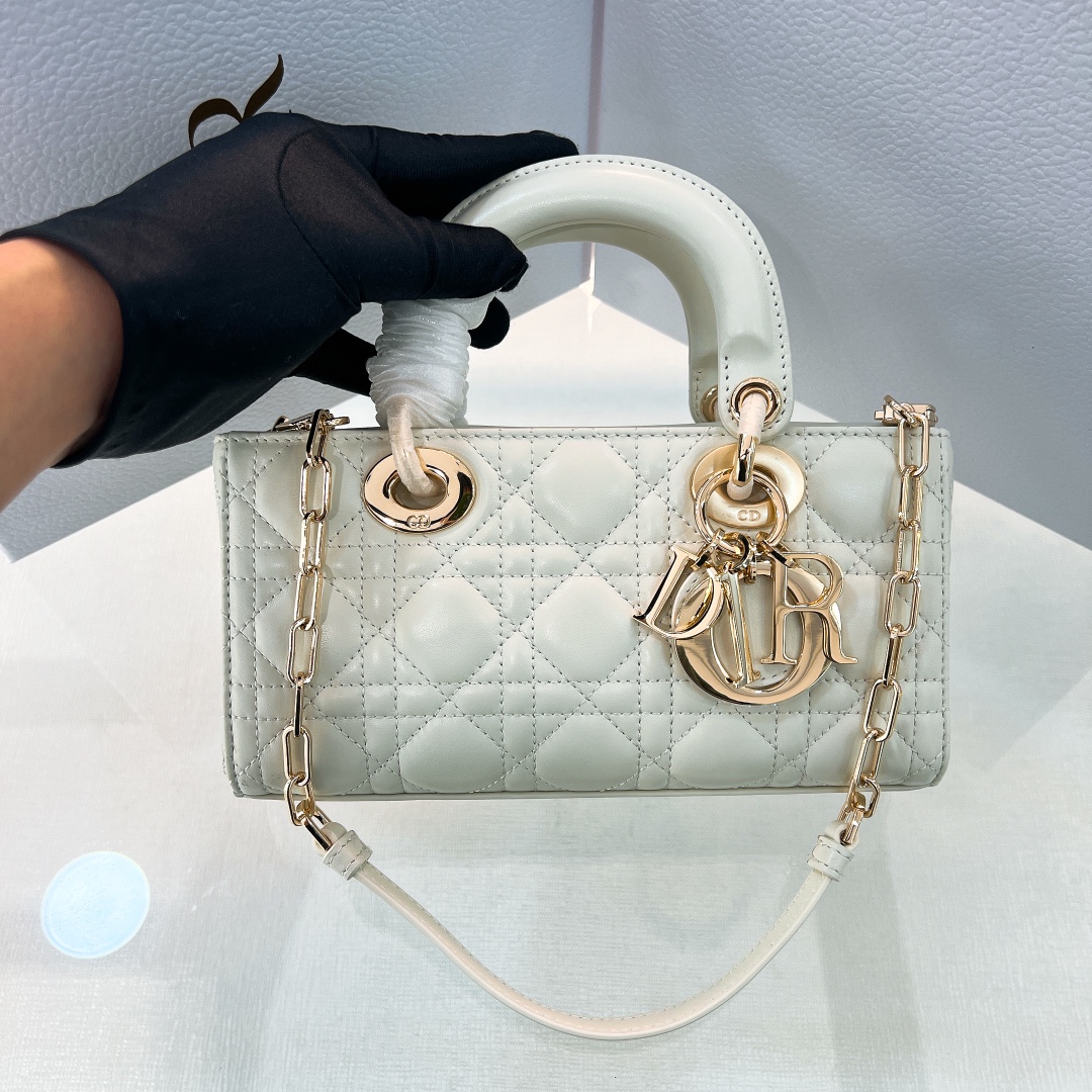 Dior Lady Taschen Handtaschen Umhängetaschen  & Schultertaschen Gold Hardware Schaffell Ketten