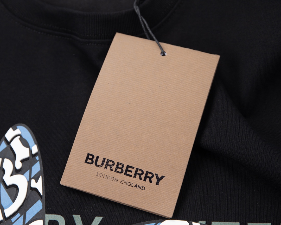 170 Burberry巴宝莉 2023SS夏季新款 兔年限定数码喷印字母兔logo短袖T恤