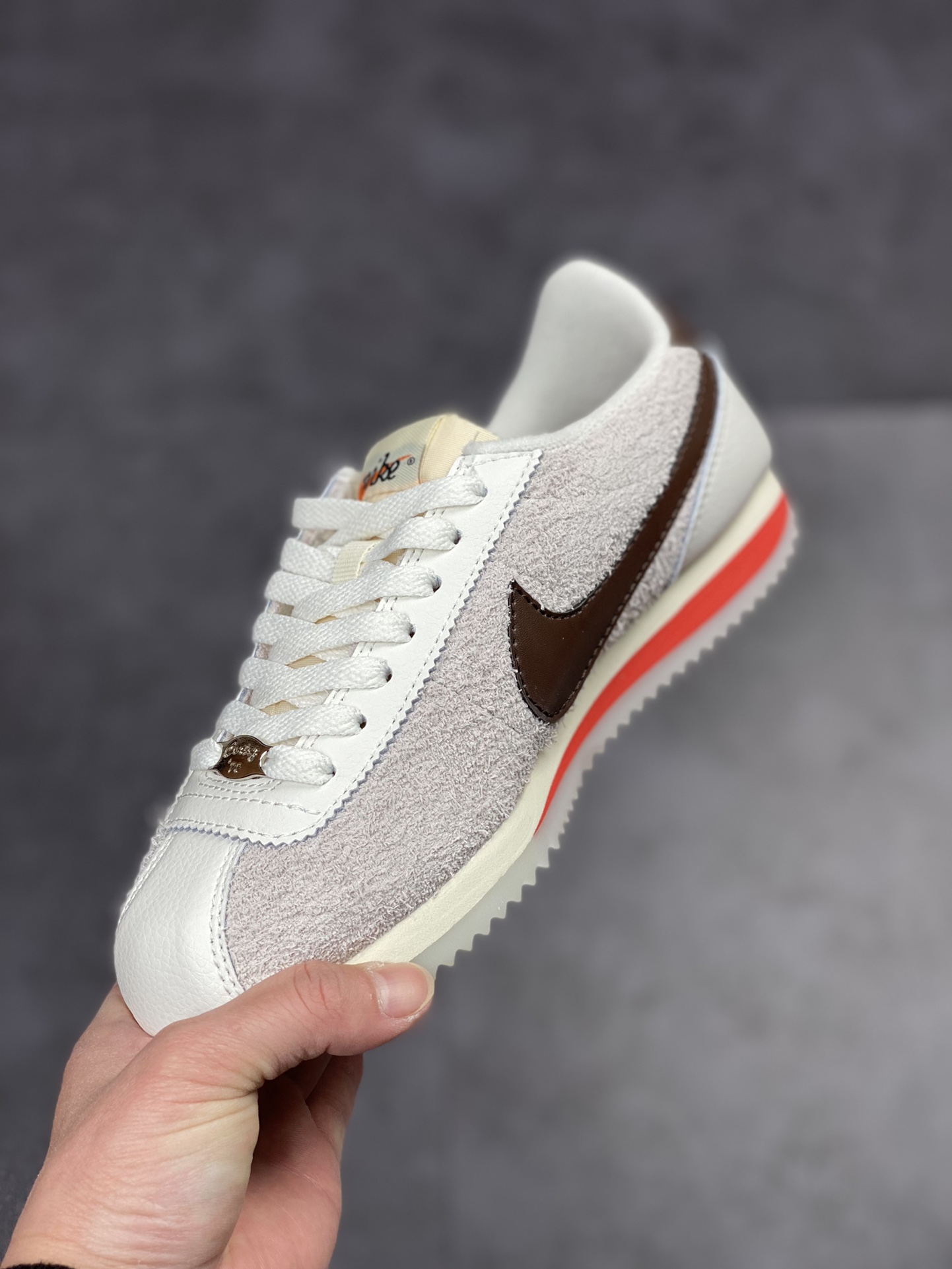 150 原装渠道订单 实体充正操作 Nike Classic Cortez Leather 经典阿甘FD2013-100