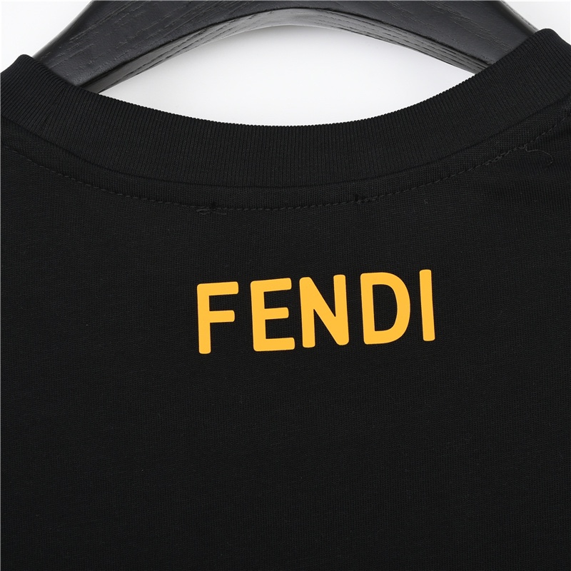 Fendi /芬迪 裂纹胶皮眼睛短袖