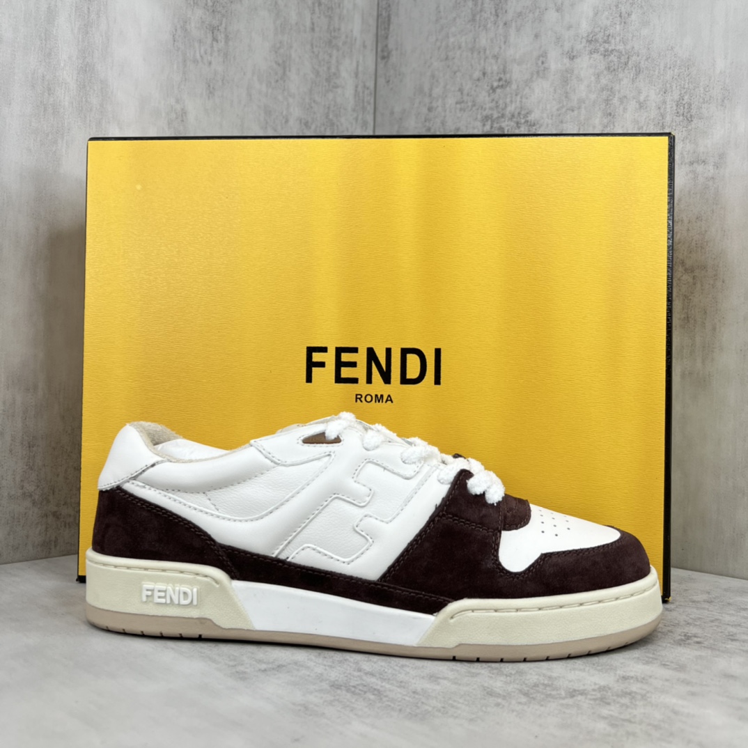 Fendi 新款上架 (莞产 ) Fendi 芬迪23ss 休闲鞋FENDI芬迪match最新 运动鞋 设计师Kim Jones打造的首款运动鞋fendi match 和LV驴牌的Trainer篮球运动鞋 鞋型差不多 添加了FF 的设计 鞋面采用麂皮和皮革拼接组合 侧面凸起的双F logo内里采用毛巾绒里 / 男款39-45