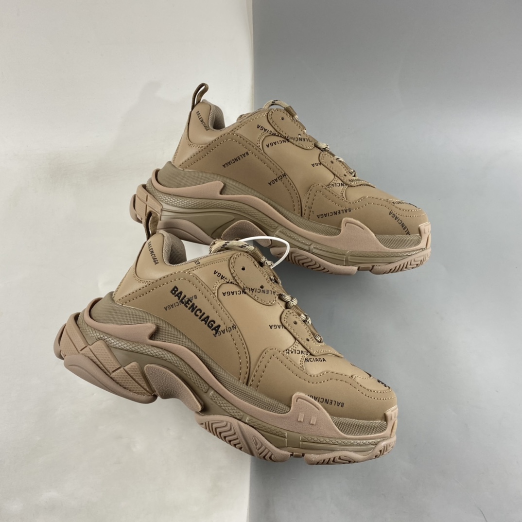 P370  Balenciaga 巴黎世家 Triple S Sneaker 复古老爹鞋