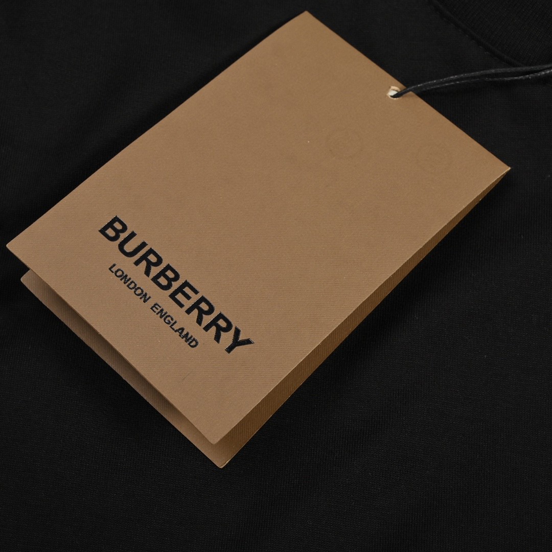 60 Burberry巴宝莉BBR 2022SS虎年限定