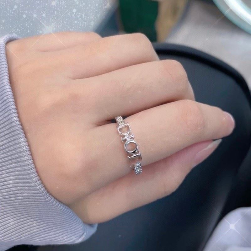 【新品出货】迪奥DIOR白金色戒指678号