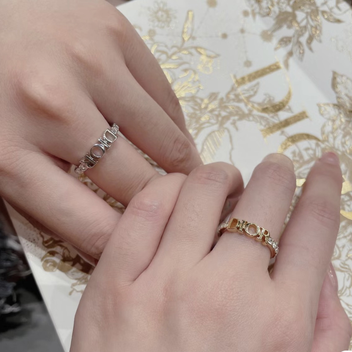 【新品出货】迪奥DIOR白金色戒指678号