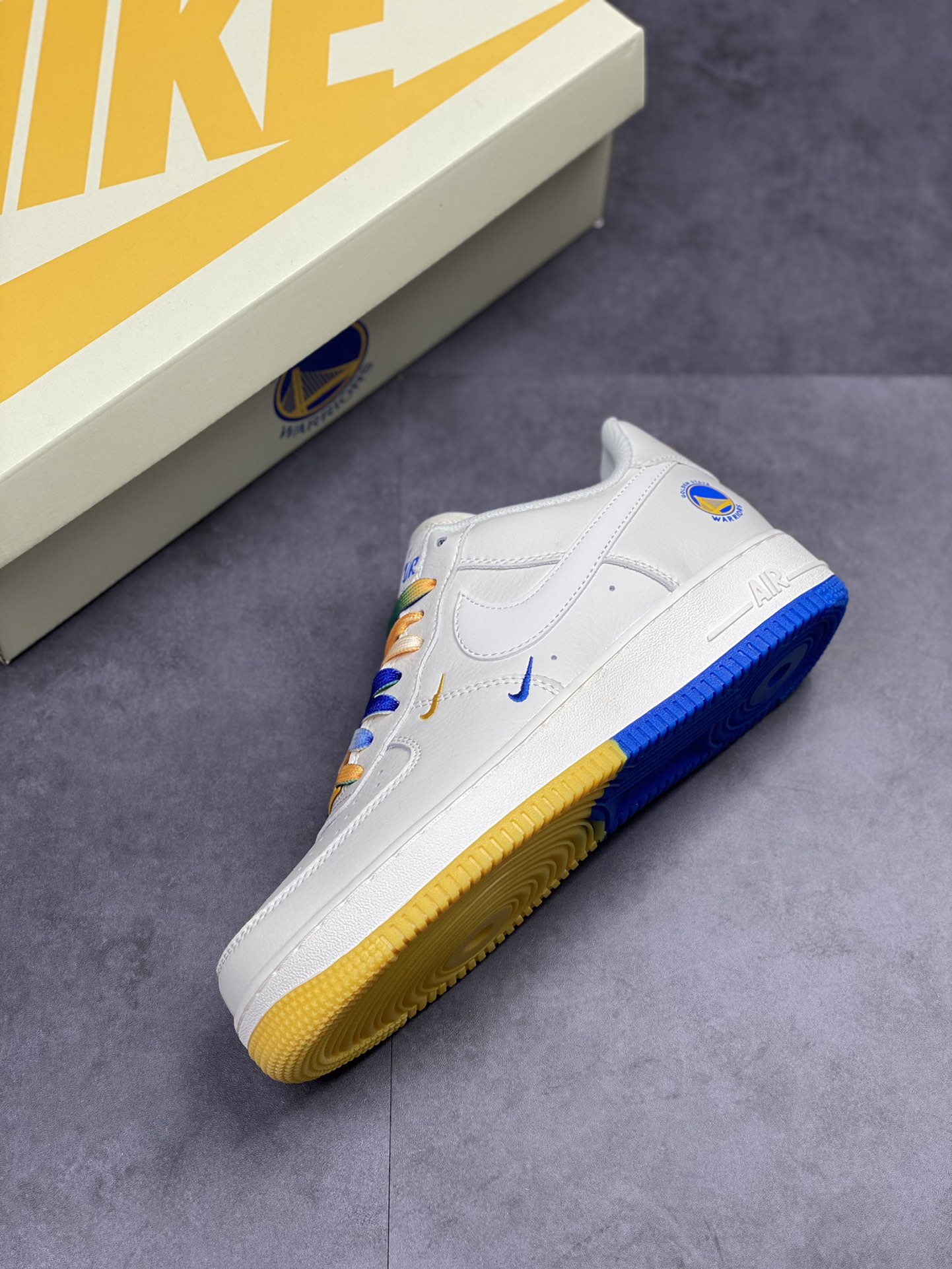 250 Nike Air Force 1 Low 07 金州勇士城市限定 GS6638-150