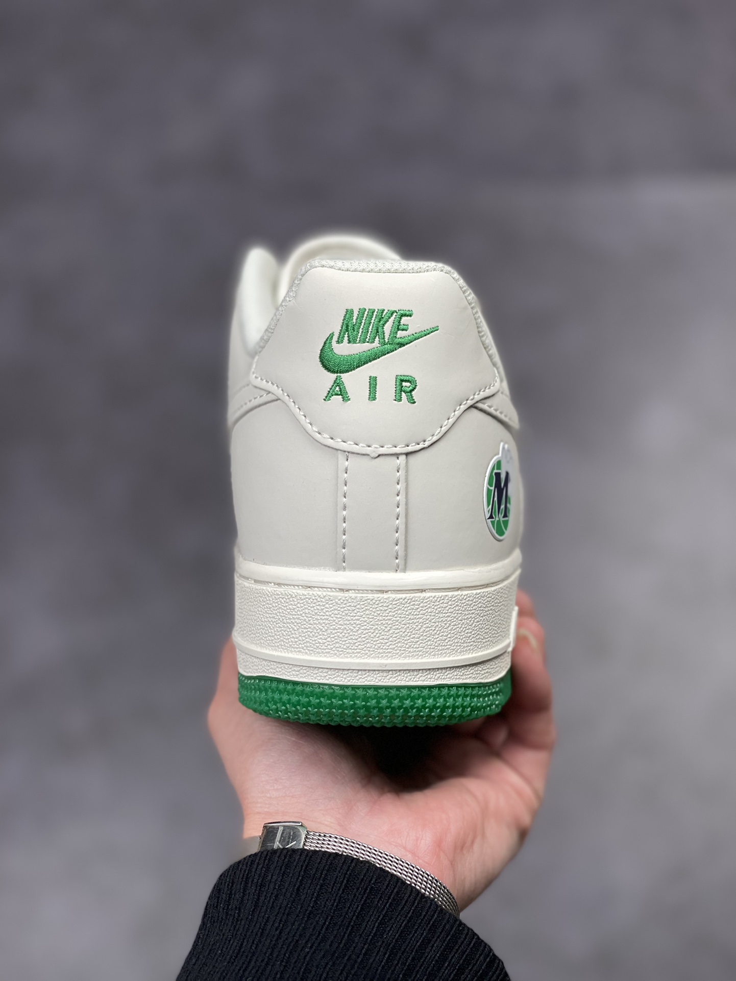 250 Nike Air Force 1 Low 07 DD5969-899