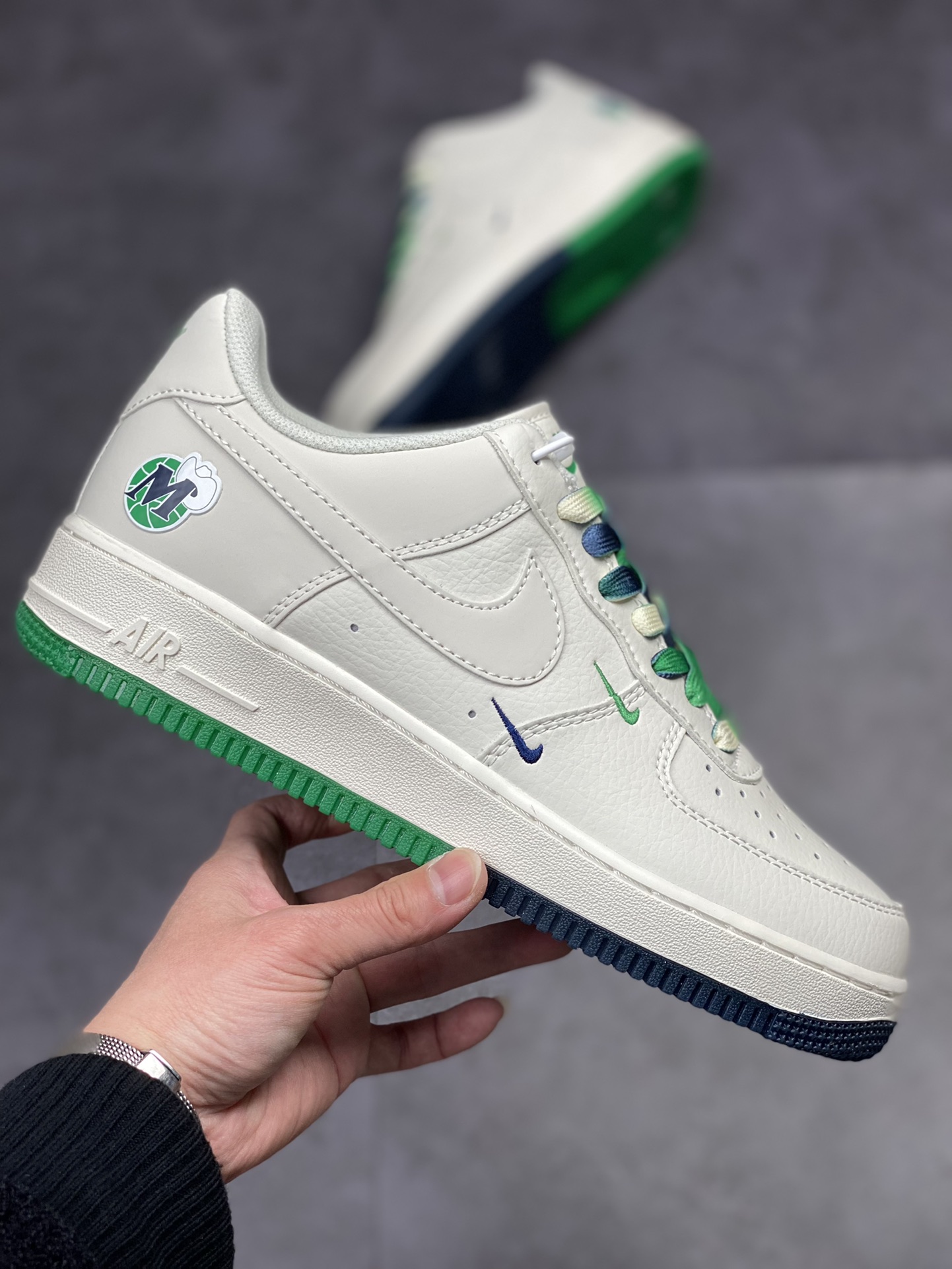 250 Nike Air Force 1 Low 07 DD5969-899