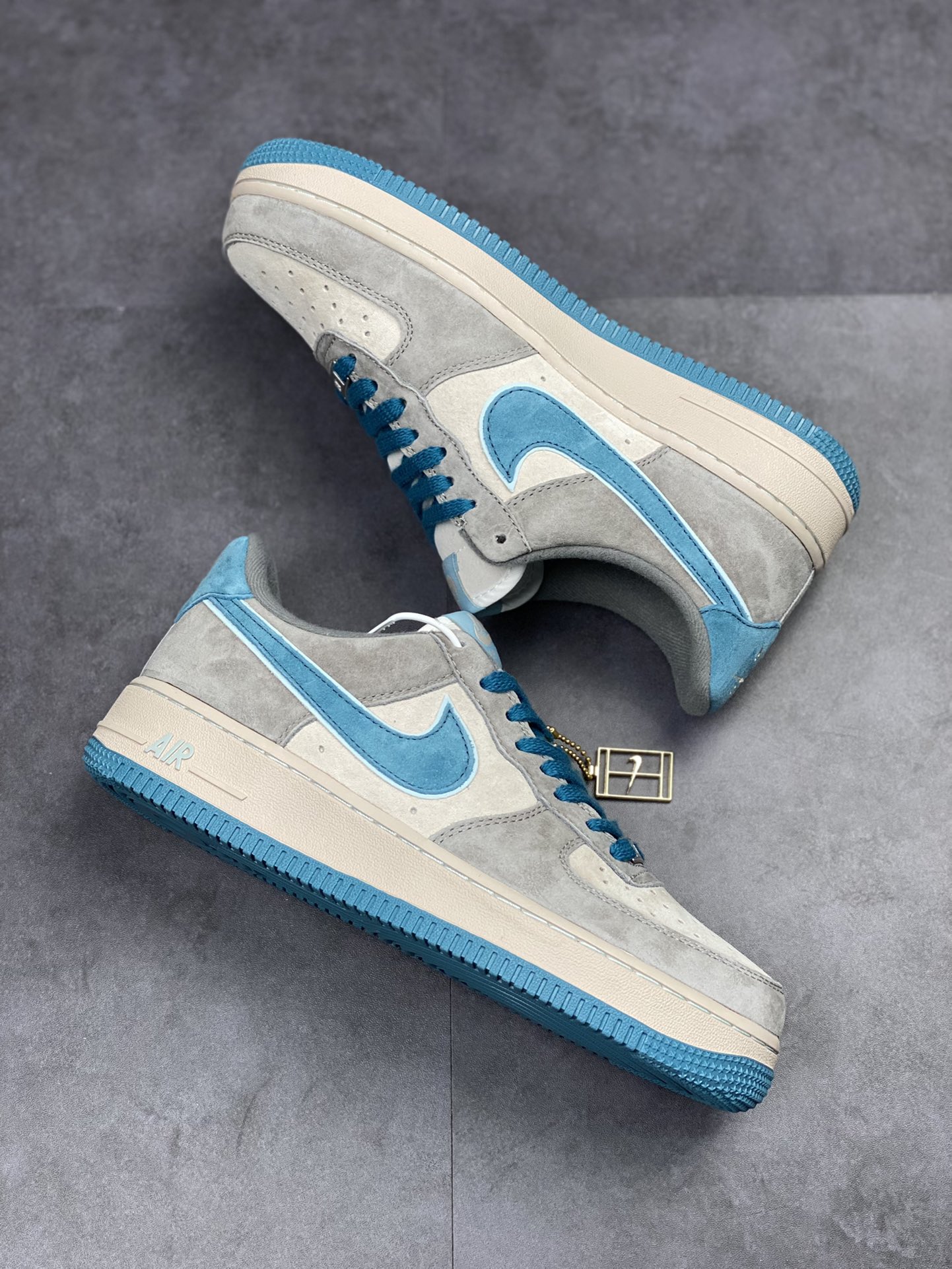 250 Nike Air Force 1 Low 07 灰蓝麂皮ZB2121-666