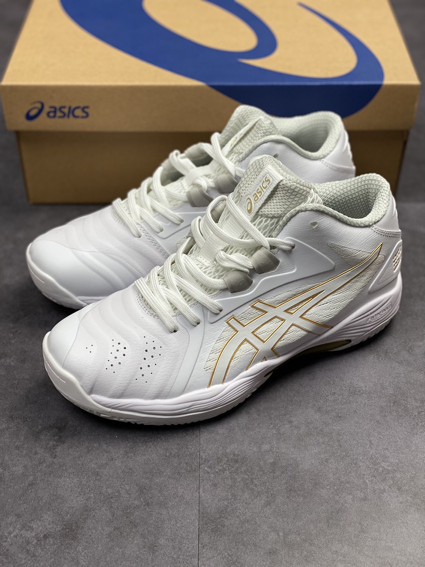 210 Asics Gelhoop V13 亚瑟士中邦 运动休闲透气专业跑鞋 1063A035