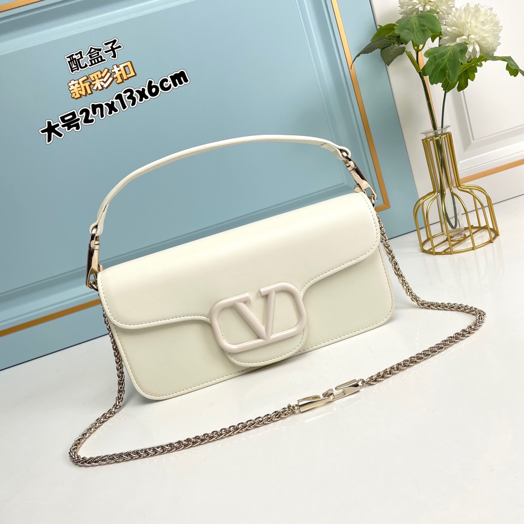 💖彩色扣💖🆕新款【大号】Garavani MINI LOCÒ小牛皮手袋，装饰彩色VLogo Signat