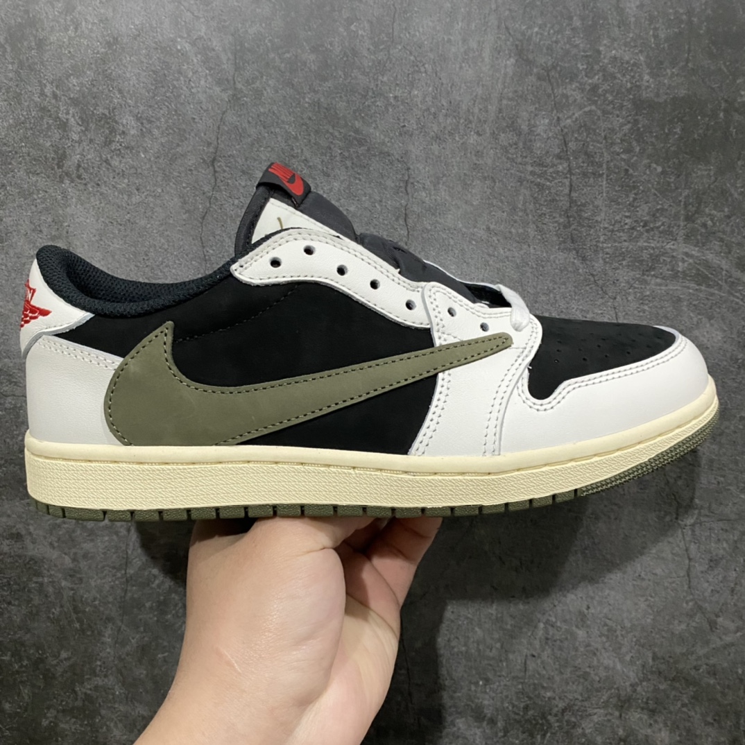 外贸大厂出品Air Jordan 1 x Travis Scott AJ1绿倒钩低帮5.0 货号：DZ4137-106n全鞋原厂皮 皮料质感卡色与原鞋一致n清洁度 鞋型 刺绣 都不错 正确打蜡鞋带n总体这款品质在第一梯队，这个工厂刚开始做倒钩系列，后续细节品质也会陆续改进更好 尺码：36-47.5-莆田鞋批发中心