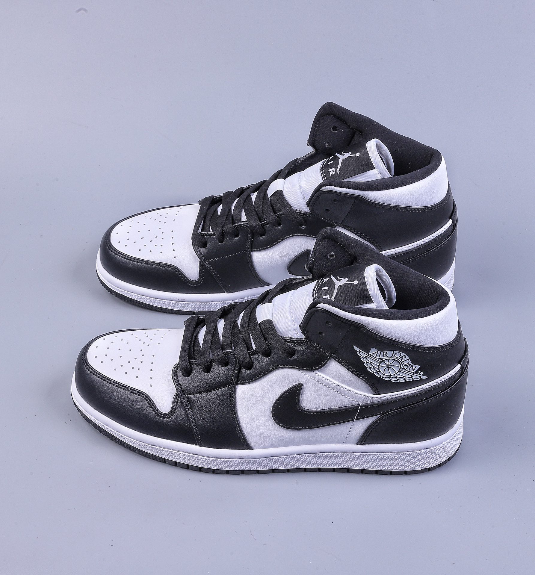 220 Air Jordan 1 Mid ”Panda” AJ1 乔1黑白熊猫 中邦篮球鞋 DV0991-101