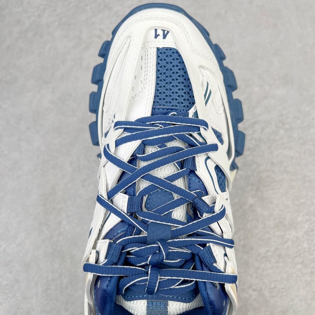 图片[4]-＃VG零售版 BALENCIAGA Track 巴黎世家三代复古老爹鞋 全套原纸板楦头开发 最原汁原味的灵魂版型 全鞋荧光划线卡点 胶水把控整洁度追求极致完美 每一双都是工艺品 多重QC质检 超越公司货的品控标准 实实在在的免检产品 原盒原配 正确字体电绣 粗细、位置、大小正确 侧边TPU 透气孔匹配意产原版 正确气垫分离大底 TPU软底 原版一致大底LOGO 立体感十足 原厂皮料水洗做旧 采购原厂网纱 该款鞋采用网眼布和尼龙制成 不含皮革 鞋舌饰有Track.2橡胶品牌标识 外侧饰有橡胶品牌标识 泡沫后帮压印品牌标识 外底正面压印BB标识 由176块饰片拼接而成的铰接式鞋面 侧面配金属质感网眼布 内面配有额外金属光泽饰件 包含1副鞋带和1副备用鞋带 后帮配有拉环鞋提 动态鞋底设计 为双脚带来后续的助力 正常尺码 尺码：35 36 37 38 39 40 41 42 43 44 45 46-选品中心