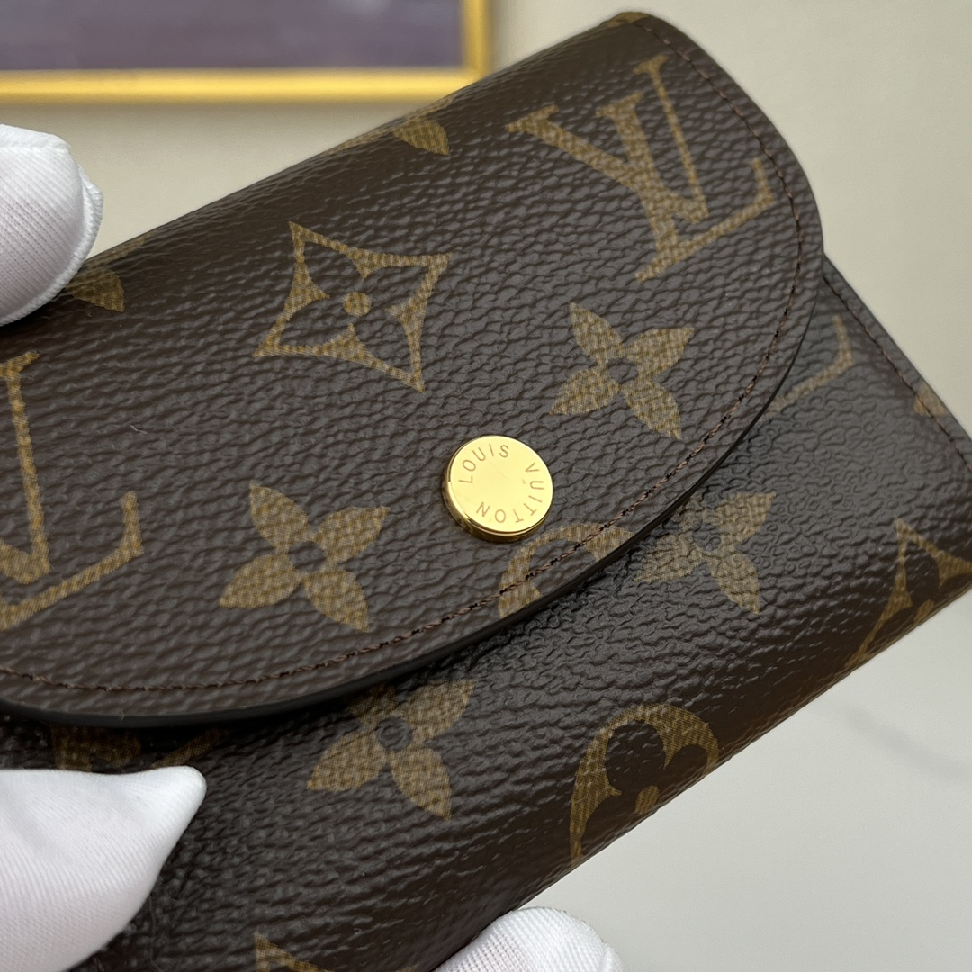 顶级原单 【louis vuitton】顶级原单 独家背景 M41939 金扣大红 尺寸: 11 x 8 x 2.5 厘米 本款 Rosalie 8