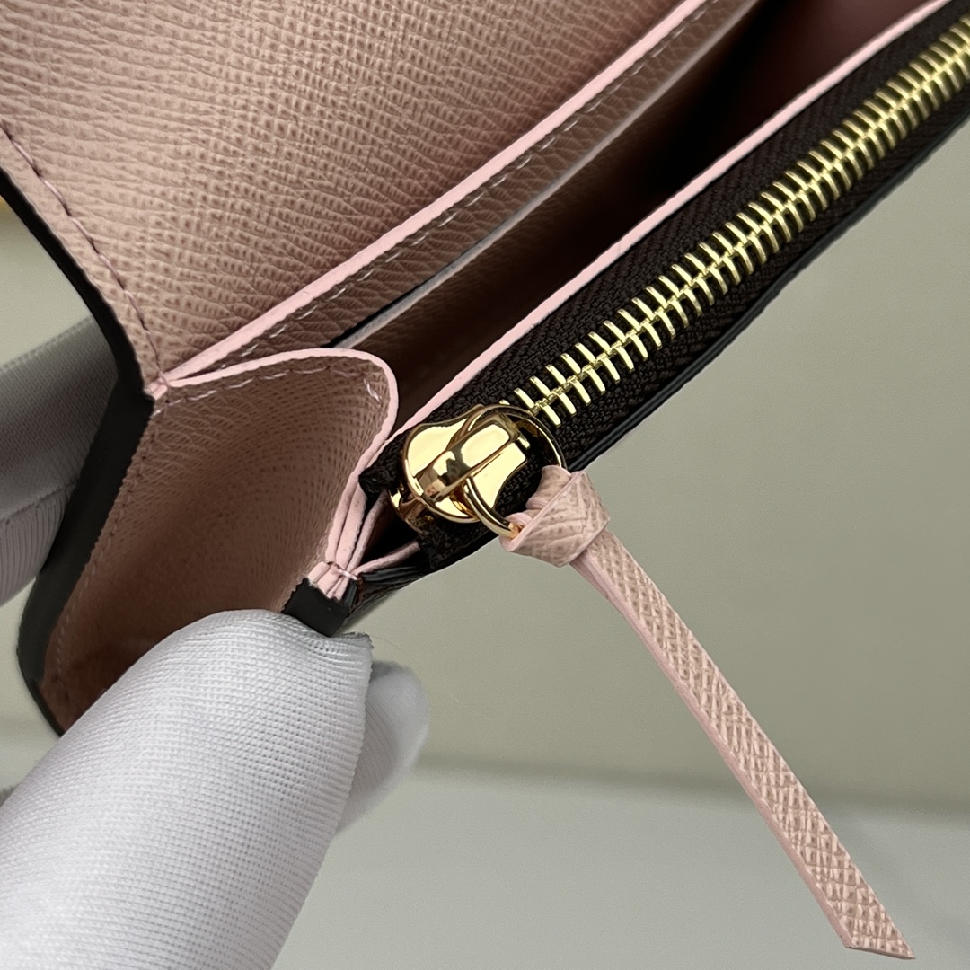 louis vuitton】顶级原单 独家背景 M41939 金扣啡格粉 N64423 金扣 尺寸: 11 x 8 x 2.5 厘米 本款 5