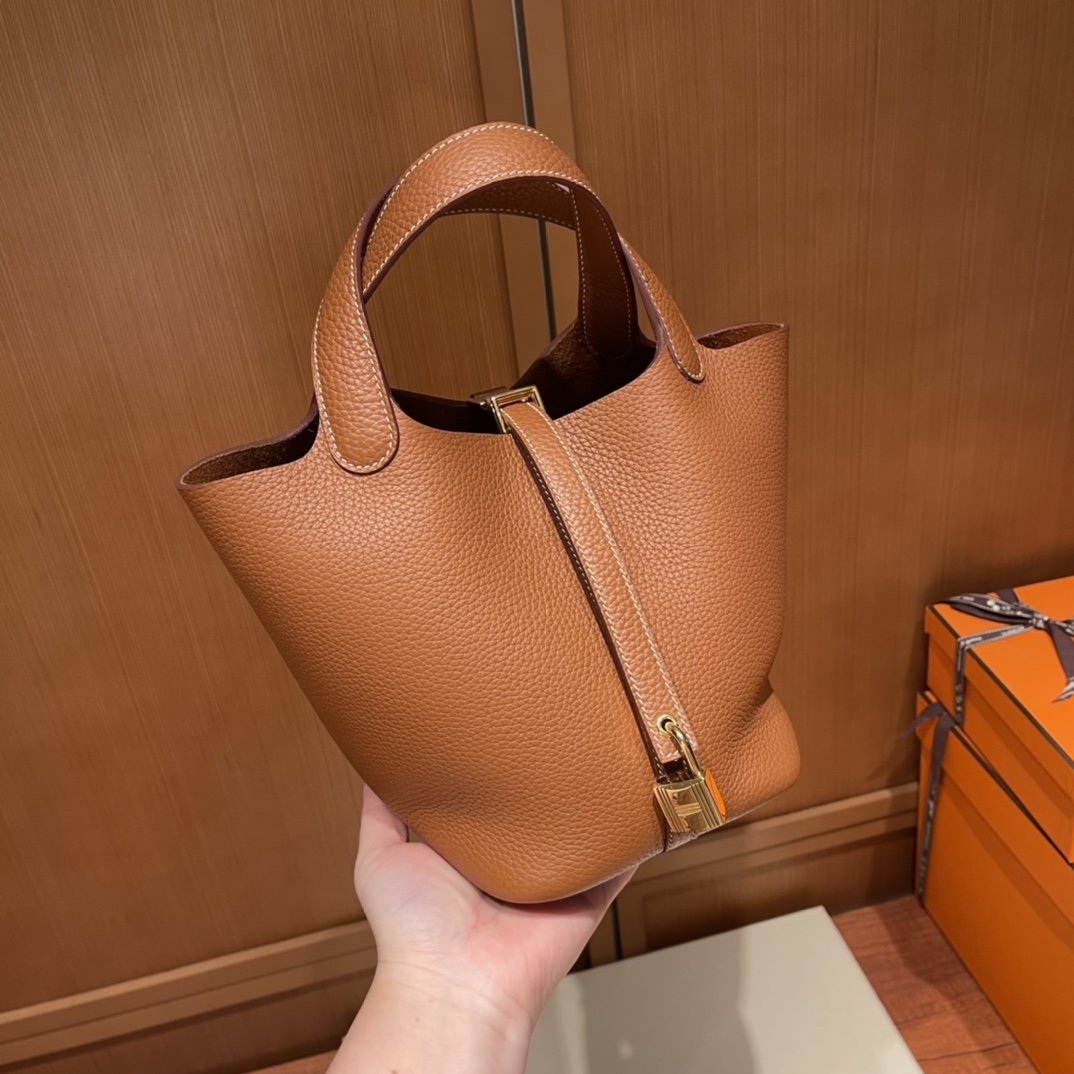 [Hermès Women
