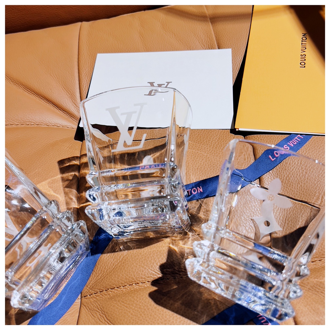 Louis Vuitton - Comprehensive 6