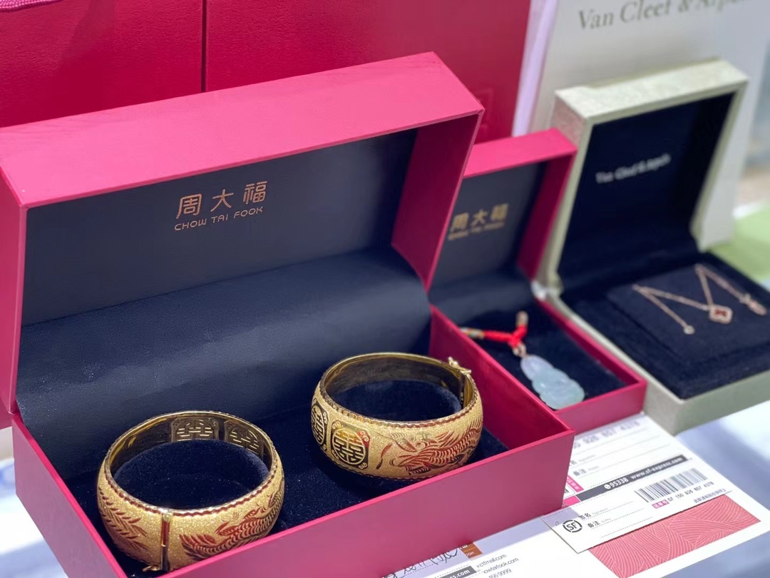 Van Cleef & Arpels VCA四叶草小花项链/