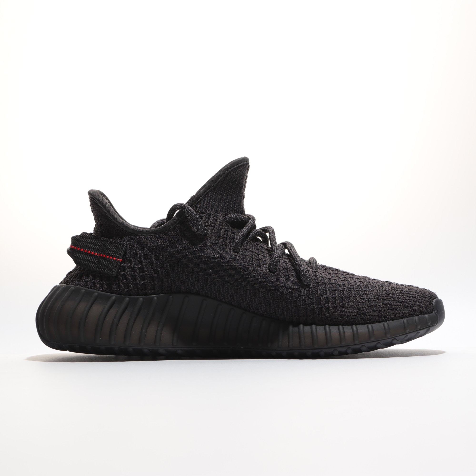 春夏季爆款Yeezy350v2系列上