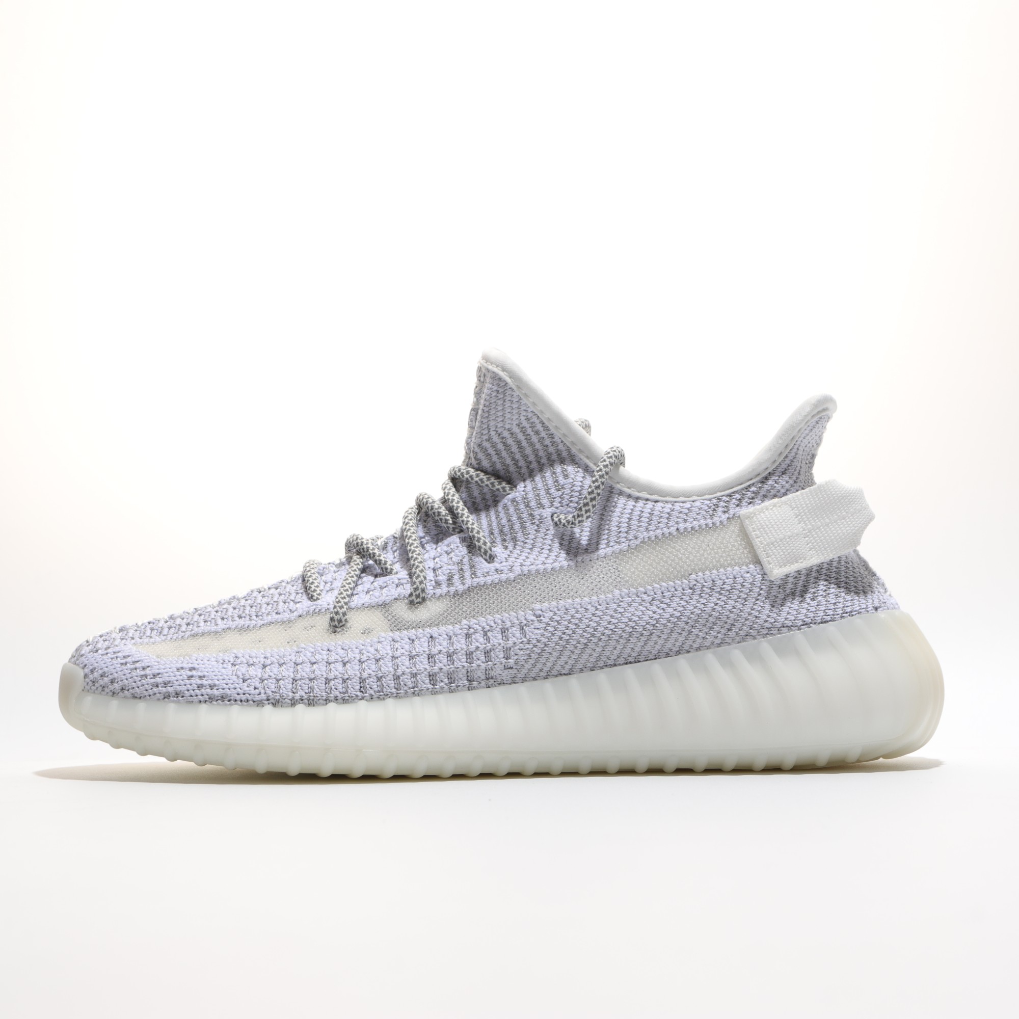 春夏季爆款Yeezy350v2系列上