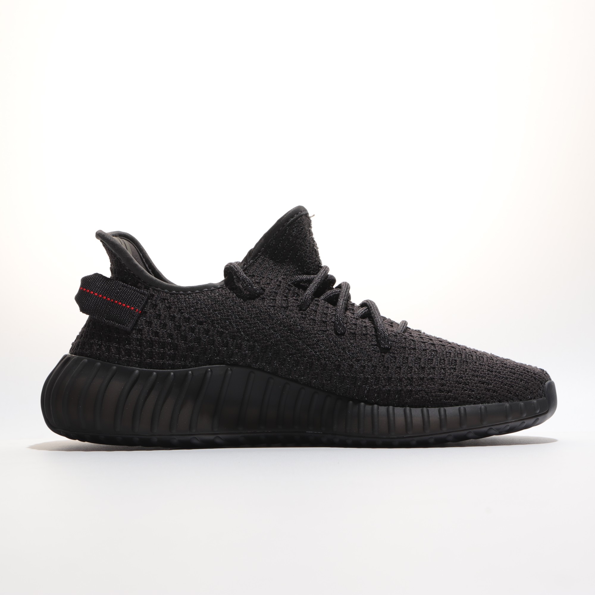 春夏季爆款Yeezy350v2系列上