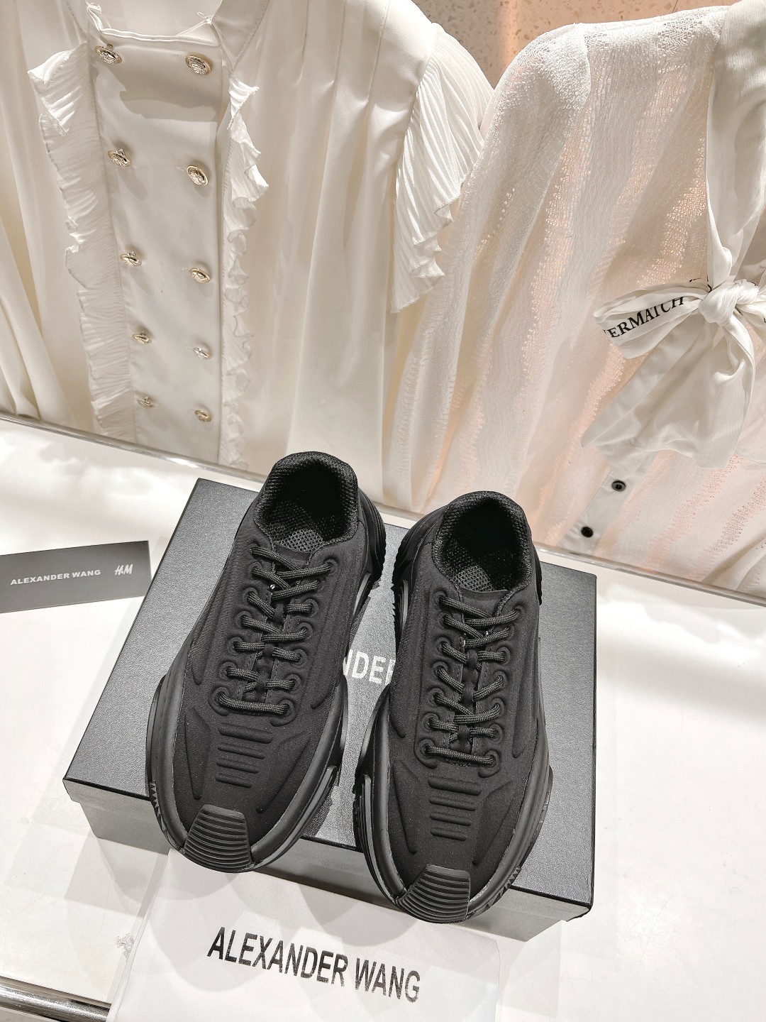 2023 New Alexander Wang Couple Sneakers: Top Quality and Comfortable Styles - 图片 1